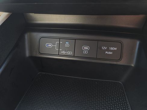 Certified 2025 Hyundai Tucson SE FWD image 22