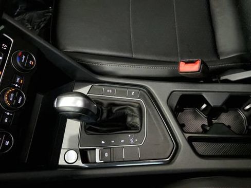 Used 2020 Volkswagen Tiguan SE R-Line FWD image 70