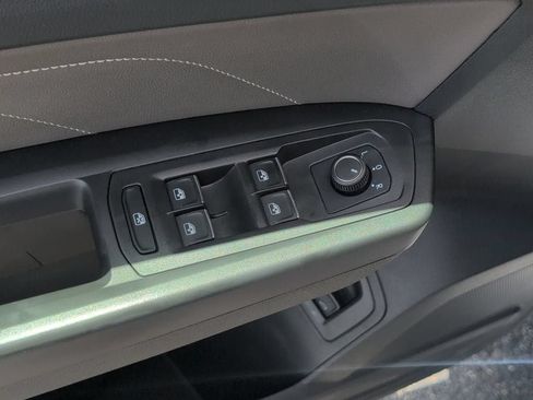 Used 2023 Volkswagen Atlas SEL AWD/4WD image 18