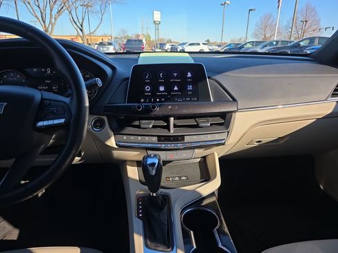 Used 2023 Cadillac CT4 Luxury image 18