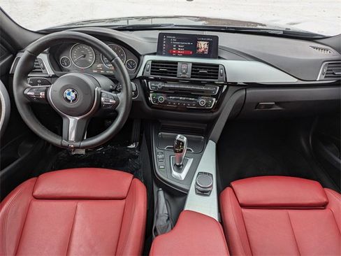 Used 2018 BMW 330i xDrive Sedan image 18