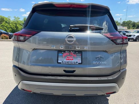 Used 2023 Nissan Rogue SV AWD/4WD image 12