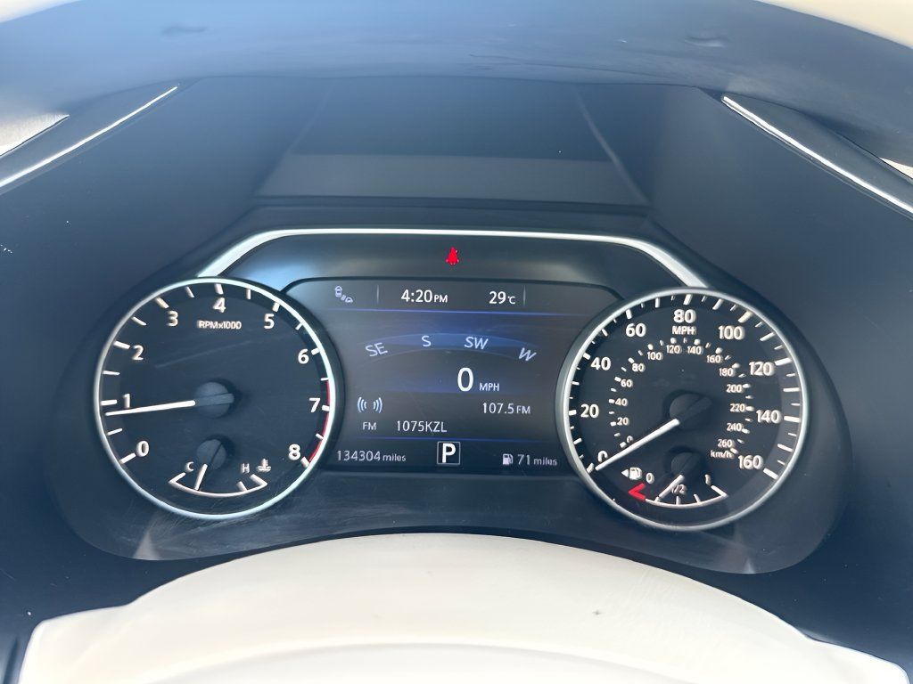 Used 2017 Nissan Murano Platinum w/ Platinum Technology Package FWD image 25