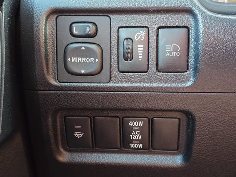 Used 2021 Toyota 4Runner Venture w/ Moonroof Package AWD/4WD image 24