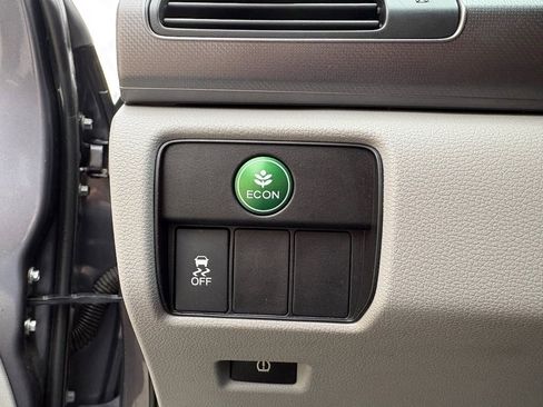 Used 2014 Honda Accord LX image 9