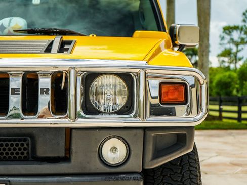 Used 2003 HUMMER H2 w/ Preferred Equipment Group image 99