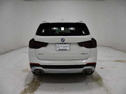Used 2024 BMW X3 xDrive30i image 4