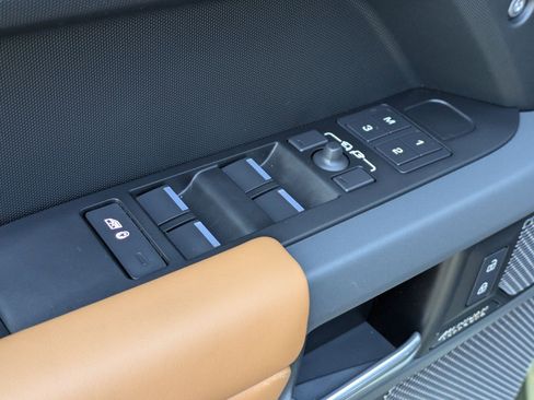 Certified 2024 Land Rover Defender 110 X-Dynamic SE image 13