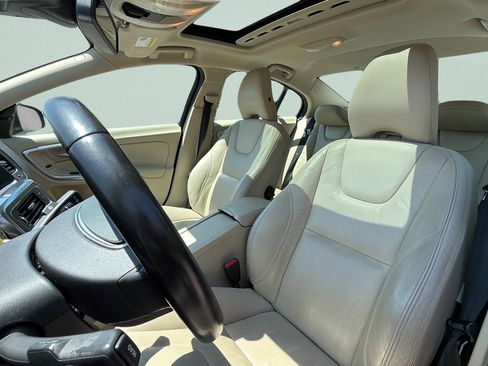 Used 2011 Volvo S60 T6 AWD/4WD image 25