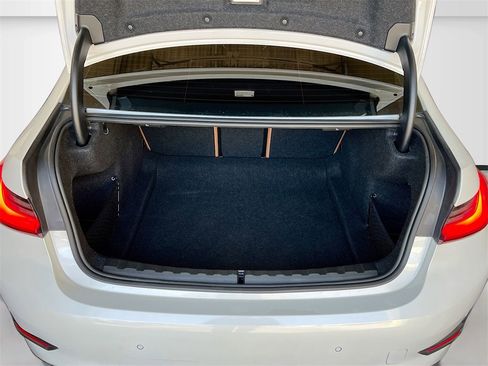 Used 2021 BMW 330i xDrive Sedan w/ Premium Package image 28