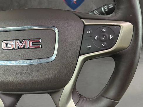 Used 2017 GMC Acadia Denali w/ Technology Package FWD image 26