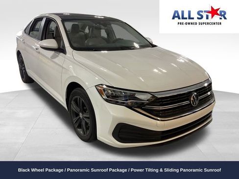 Used 2024 Volkswagen Jetta SE w/ Panoramic Sunroof Package image 1