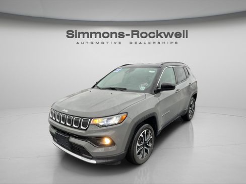 Used 2022 Jeep Compass Limited image 1