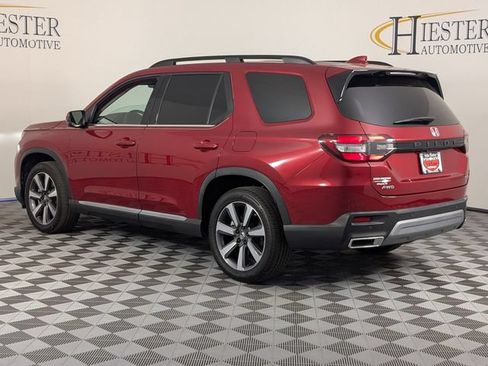 Used 2025 Honda Pilot Touring image 5