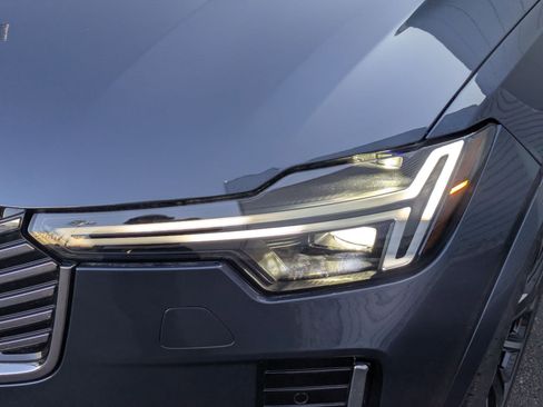 New 2026 Volvo XC90 B6 Plus w/ Protection Package Premier image 10