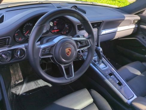 Used 2019 Porsche 911 Carrera 4S image 14