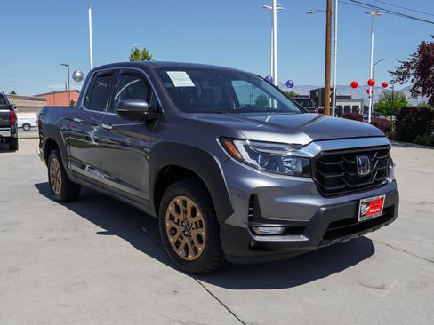 Used 2022 Honda Ridgeline RTL-E image 2