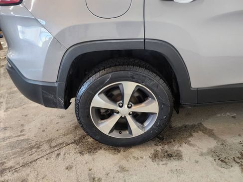 Used 2020 Jeep Cherokee Limited w/ Advanced Safety Group image 41