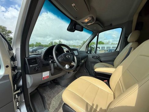 Used 2016 Mercedes-Benz Sprinter 3500 image 12