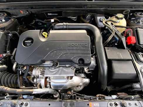 Used 2022 Chevrolet Malibu LS image 31