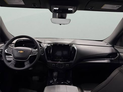 Used 2023 Chevrolet Traverse LT w/ Rear Camera Mirror Package image 13