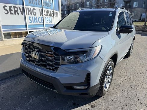 Used 2023 Honda Passport TrailSport image 10