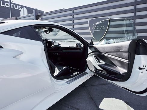 Used 2017 Ferrari 488 GTB image 32