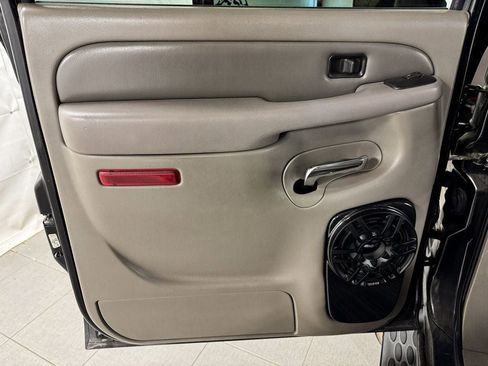 Used 2006 GMC Yukon XL Denali AWD/4WD image 15