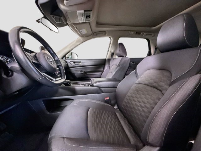 Used 2022 Nissan Pathfinder SV w/ SV Premium Package AWD/4WD image 21