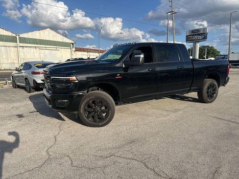 Used 2026 RAM 3500 Laramie w/ Night Edition AWD/4WD image 5