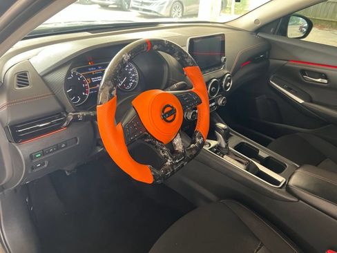 Used 2023 Nissan Sentra SR w/ Midnight Edition Package FWD image 6