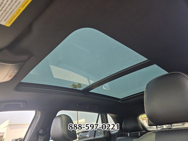 Used 2022 Volkswagen Atlas Cross Sport SE w/ Panoramic Sunroof Package FWD image 11