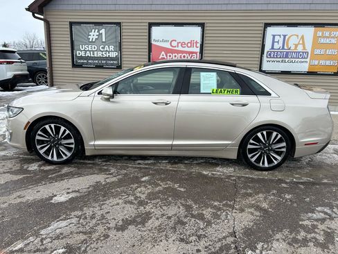 Used 2017 Lincoln MKZ Reserve w/ Climate Package image 8