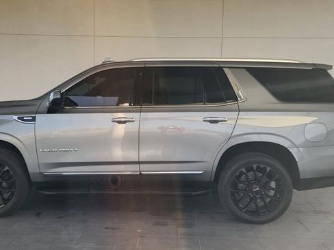 Used 2023 GMC Yukon SLT image 9