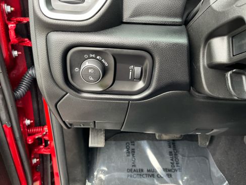 Used 2026 RAM 2500 Big Horn AWD/4WD image 12