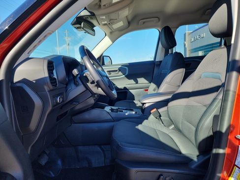 Used 2022 Ford Bronco Sport Badlands image 10