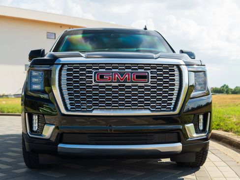 Used 2024 GMC Yukon Denali w/ Max Trailering Package AWD/4WD image 16