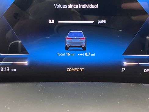 New 2026 BMW X7 xDrive40i w/ Executive Package image 29