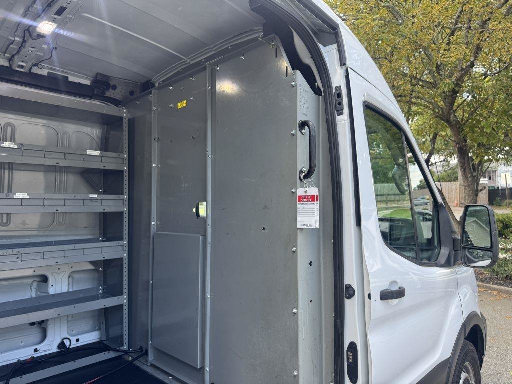Used 2020 Ford Transit 350 Medium Roof RWD image 20