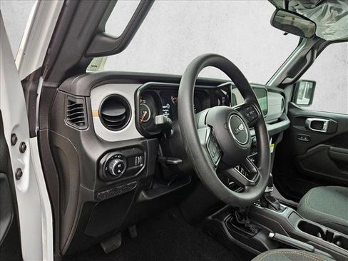 New 2026 Jeep Gladiator Sport image 3