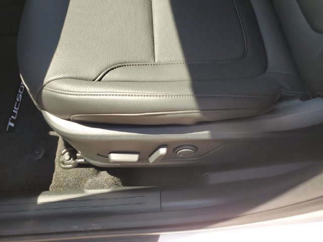 New 2026 Hyundai Tucson SEL Plus AWD/4WD image 18