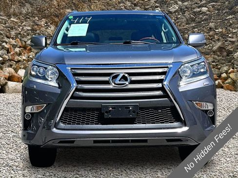 Used 2016 Lexus GX 460 Luxury w/ Preferred Accessory Package AWD/4WD image 3