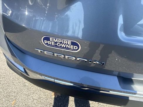 Used 2023 GMC Terrain SLT image 6