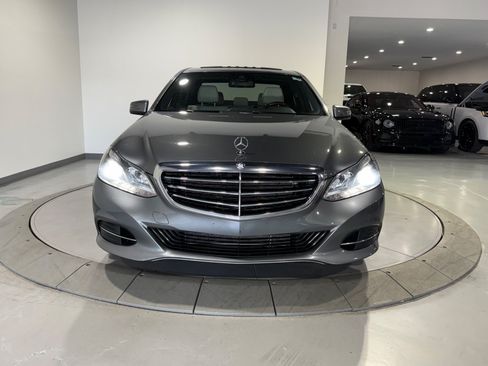 Used 2016 Mercedes-Benz E 350 4MATIC Sedan image 4