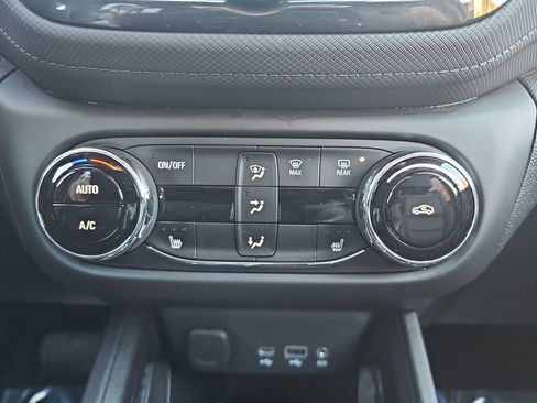 Used 2021 Chevrolet TrailBlazer LT w/ Premium Seating Package image 20