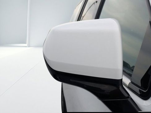 Used 2023 Chevrolet Suburban LT image 10