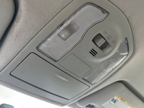 Used 2017 Toyota Prius V Two w/ Carpet Mat Package image 22