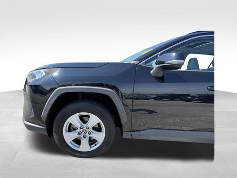 Used 2021 Toyota RAV4 XLE w/ Convenience Package FWD image 24