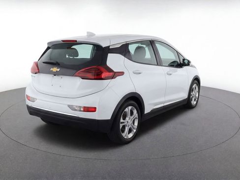 Used 2017 Chevrolet Bolt LT FWD image 4