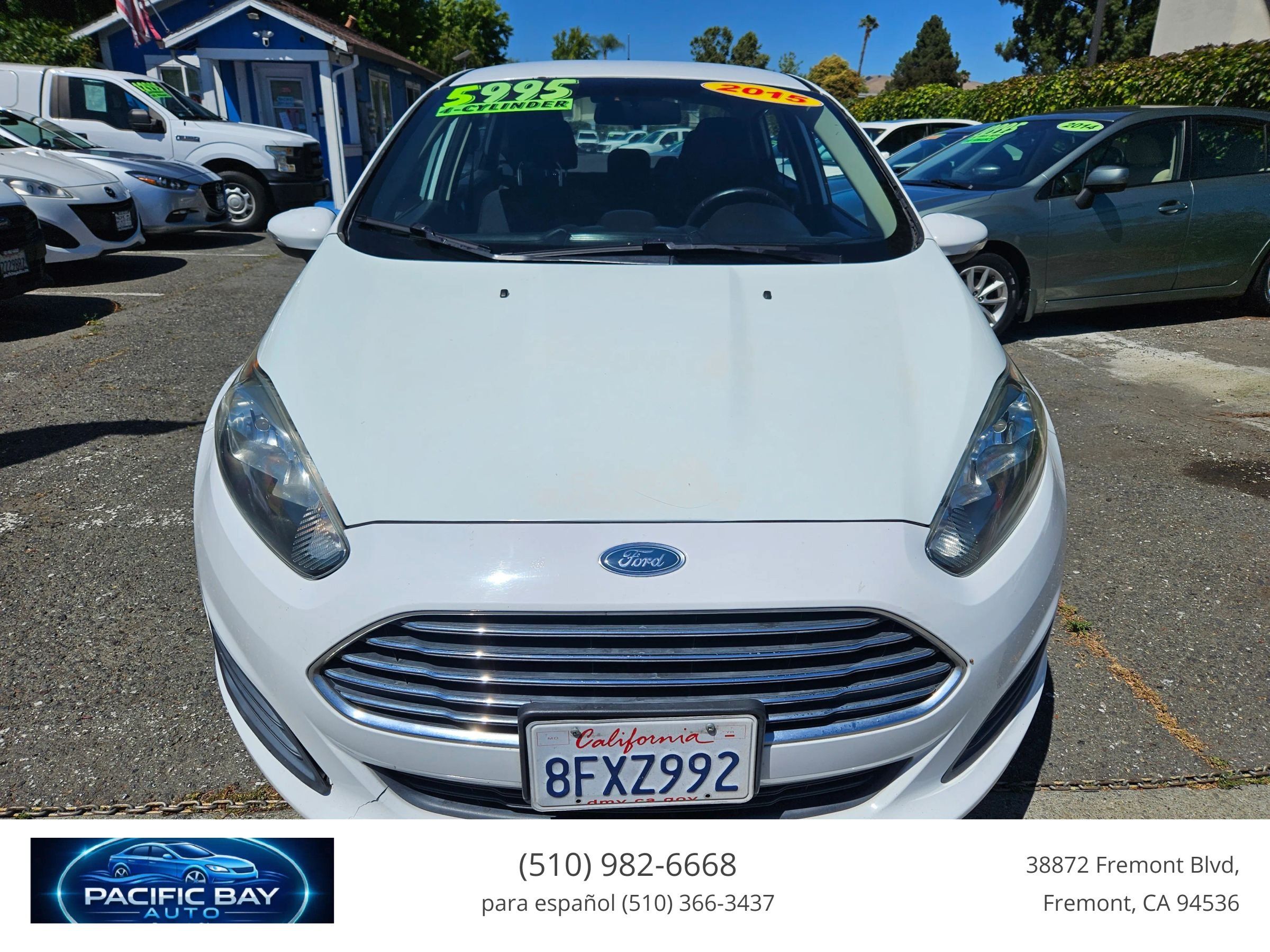 Used 2015 Ford Fiesta SE FWD image 2